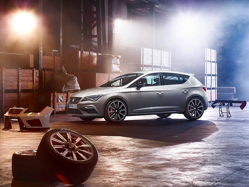 Modernizovaný Seat Leon Cupra 